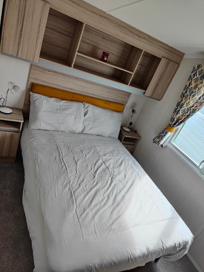 J6 Static Caravan, Fairway Holiday Park 桑当 外观 照片