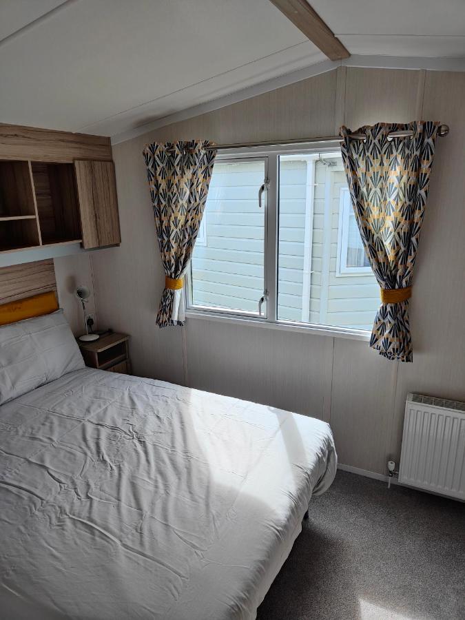 J6 Static Caravan, Fairway Holiday Park 桑当 外观 照片